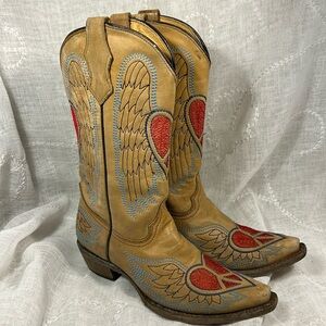 Corral vintage heart angel wings leather cowboy boots
